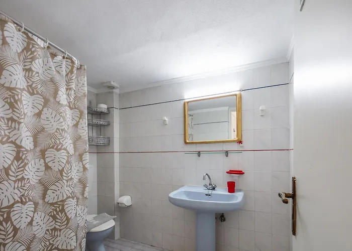 מלון דירות Old Town With Balcony, Marylee's #3 3*