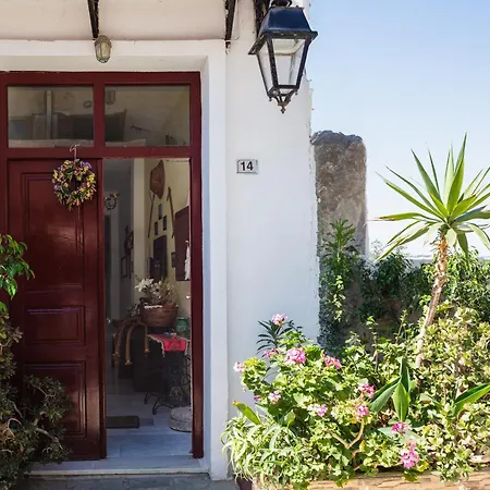 Apart-hotel Old Town With Balcony, Marylee's #3